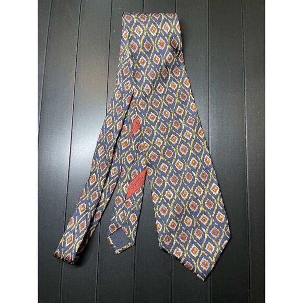Valentino 100% Silk Men's Neck‎ Tie Made In Italy